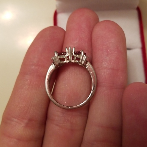 💟Nib Garnet 925 Stamped Ring Size 7 - Picture 6 of 6